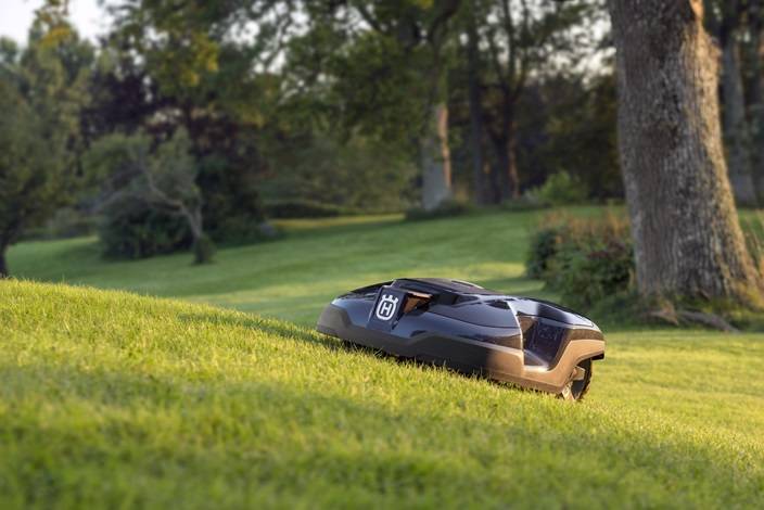 robot tondeuse tondeuse robot husqvarna pelouse jardin golf avantages robot tondeuse tondeuse robot husqvarna pelouse jardin golf avantages