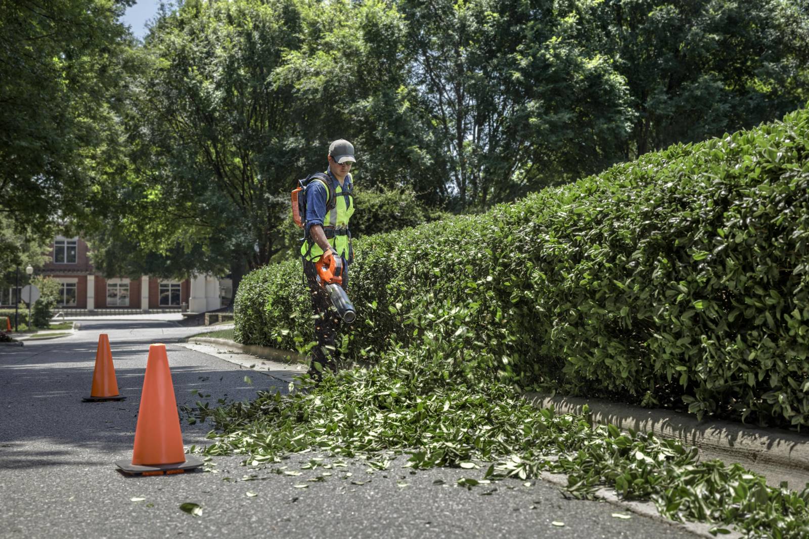 Vente de souffleur de feuilles et souffleur de feuilles thermique à La Crau Var Vente de souffleur de feuilles et souffleur de feuilles thermique à La Crau Var
